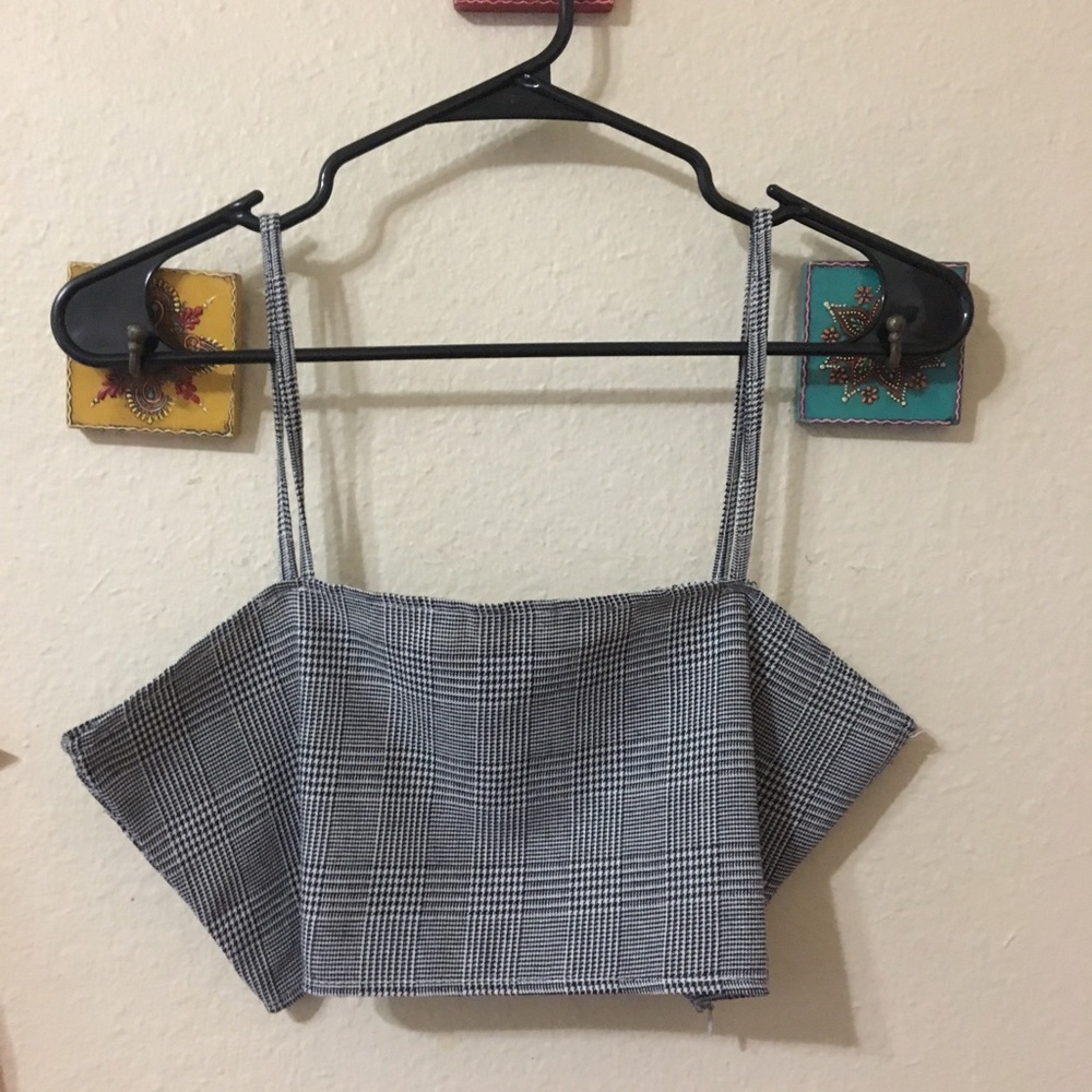Checkered cropped tank